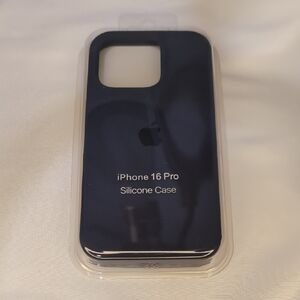 Apple iPhone 16 Pro Silicone Case - Deep Navy